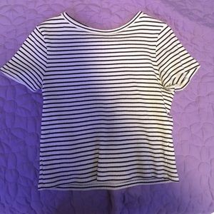 h&m black and white crop top